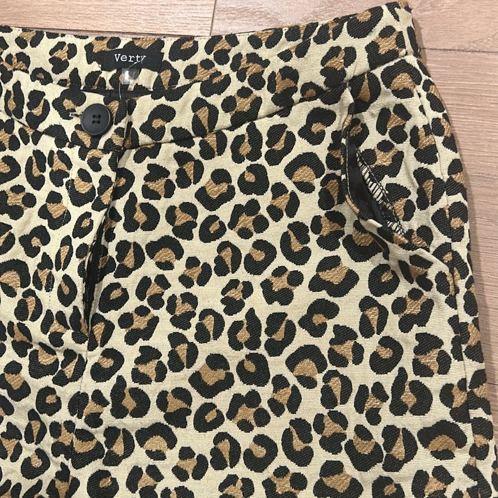 Leopard - Picture 2 of 4